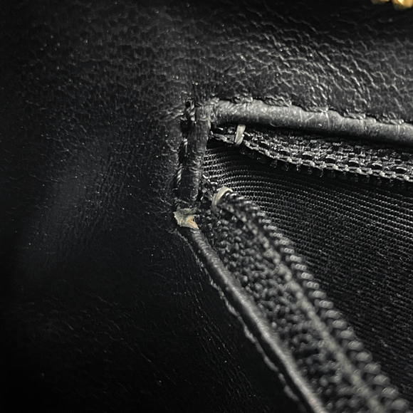 CHANEL Reissue Tote Handbag with Coco Mark, Caviar Skin, Black, A01804, Women's - Picture 10 of 12